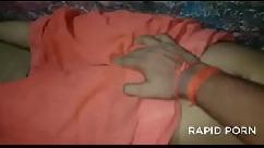 दो बहनें और एक केला